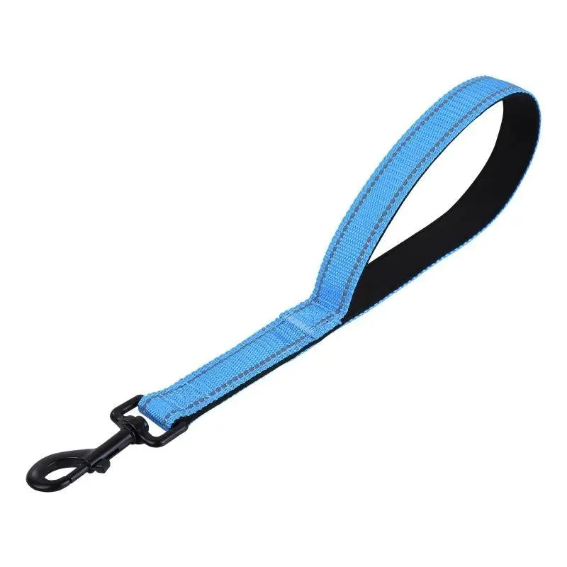 Dog Leash Short Dogs Leash Dog Chain Comfortable Handle Leashes For Large Medium Dogs Walking One Step Pet Chain